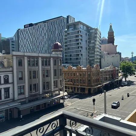 Sydney Riseon Hotel-3